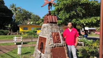 En el Parque Soberanía está la escultura de la poetiza Diana Morán oriunda de Cabuya, distrito de Chame.
