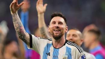 Scaloni, sobre quienes dudan de que Messi sea el mejor del mundo: No lo entiendo