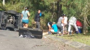 Dos de las víctimas fallecieron en el sitio, la otra en el hospital del Seguro en San Carlos.