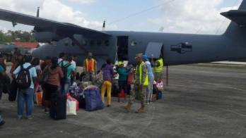 Trasladan a docentes de áreas de difícil acceso