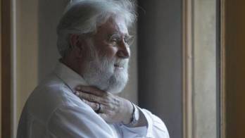 Boff afirmó que la Iglesia católica tendrá que acompasar su paso con el movimiento feminista mundial.