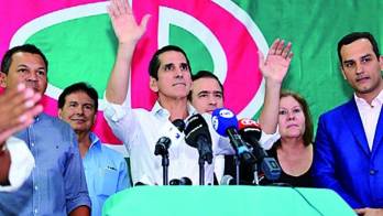 Roux a favor de leyes migratorias