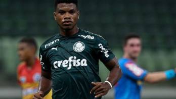 Newton Williams tiene ofertas en Grecia