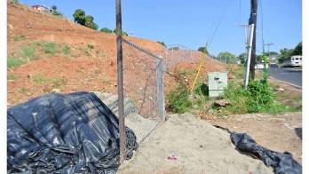 Zona afectada fue cercada con alambres.