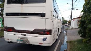 Conductores y ayudantes no cumplen la Ley.