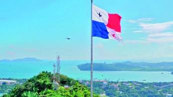 Cerro Ancón es una elevación de 199 metros.