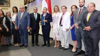 Presentan proyecto en la Asamblea.