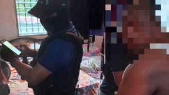 Fueron cuatro allanamientos que resultaron con 29 indicios vinculados al delito investigado.