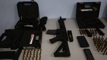 Arma de guerra incautada.