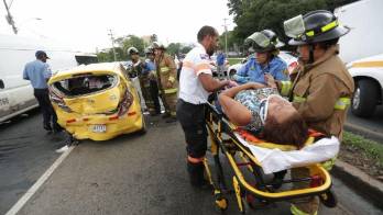 Barría presenta anteproyecto de ley para aplicar el ‘buen samaritano'