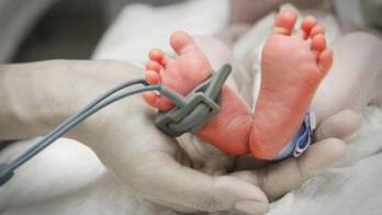 Comisión médica acudió este lunes a la clínica.