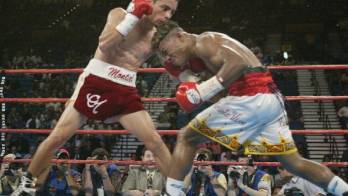 El mexicano Fernando ‘Cochulito' Montiel cuando enfrentó al panameño Pedro ‘Rockero' Alcázar.