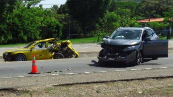 Conductor de la camioneta dijo que su auto tuvo desperfectos mecánicos y que por esta razón no pudo evitar el hecho.