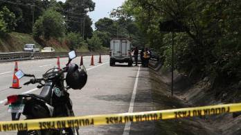 Colgaba de un árbol en estado de putrefacción