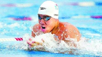 El nadador panameño Edgar Roberto Echeverría viene de competir en Europa.