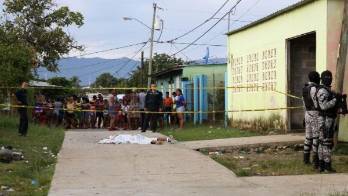 Familiares del difunto llegaron al lugar y se echaron a llorar. No hay detenidos