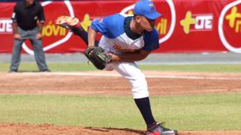 Rito Lugo tiró las nueve entradas propinando nueve ponches.