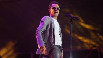 El intérprete de ‘Flor pálida' derrochó amor en el escenario.