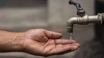 Reparaciones: Domingo sin agua en la Avenida Martín Sosa