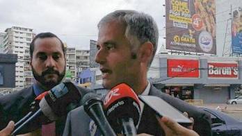 Papadimitriu.... ¡que no se vista porque no va! Jueza le niega permiso para salir del país