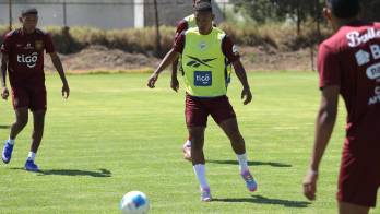 Joseph Choy, es el jugador más joven de la convocatoria.