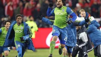 El defensa panameño clasifico en la preliminar y ahora necesita el apoyo de los panameños.