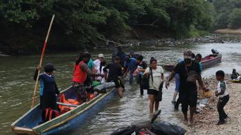 El vuelo directo a Caracas elimina la triangulación aérea que Panamá utilizaba anteriormente para la repatriación de migrantes venezolanos.