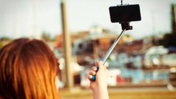 Turistas resbalaron desde una altura de 12 metros por tomarse una 'selfie'&nbsp;