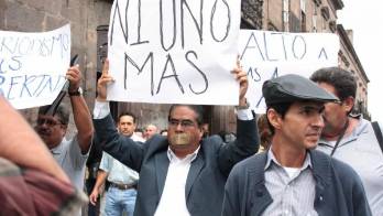 Muchas compañías de seguros rechazan asegurar a los periodistas que trabajan en áreas peligrosas.