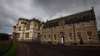 Por el Smyllum Park se estima pasaron más de 11 mil 600 menores abandonados.