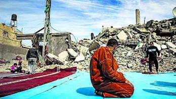 Grupo islamista anuncia la muerte de siete rehenes, aumenta la presión