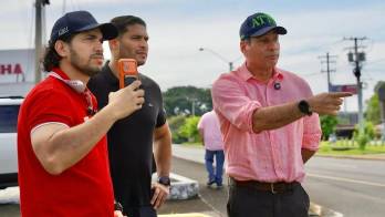 El actor recorrió junto a autoridades de la ATTT puntos de Chiriquí para evaluar medidas de seguridad vial. Redes Sociales/@jhonathanevega