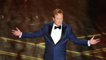 Fotografía de Conan O'Brien durante la ceremonia 98 de los Premios de la Academia en el Dolby Theatre de Los Ángeles, California. EFE/Chirs Torres
