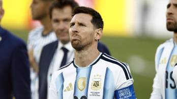 El capitán argentino, Lionel Messi, este domingo, tras perder la final del Mundial de Estados Unidos, México y Canadá contra España (1-0). EFE/ WILL OLIVER