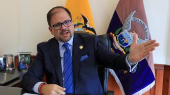 Fotografía de archivo del ministro del Interior de Ecuador, John Reimberg, durante una entrevista con EFE, en Quito (Ecuador). EFE/José Jácome