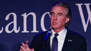 Secretario del Interior, Doug Burgum.
