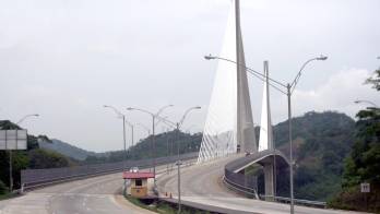 El MOP informó que las labores incluirán cierres parciales en los tres carriles del acceso Panamá–La Chorrera.