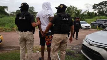 Miembros de la D.I.J y la Policía Nacional aprehenden a presunto delincuente