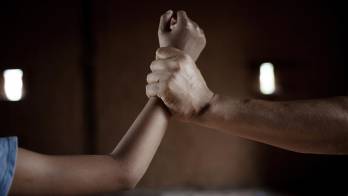 En Ecuador, las penas por este delito van de 16 a 19 años de prisión.