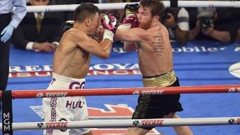 Uno de los jueces dio 114-114.