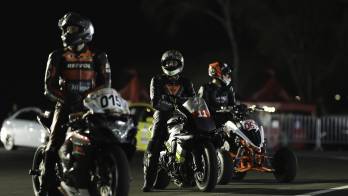 El Autódromo Panamá vivió una noche cargada de velocidad y emoción el pasado fin de semana con pilotos que rompieron sus propios límites en el cuarto de milla.