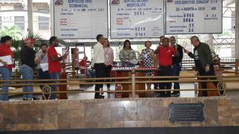 De igual forma, se estableció que el periodo de devoluciones para los billeteros estará habilitado hasta las 2:00 p.m. de ese mismo día.