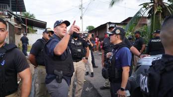 La acción fue encabezada por el Director General de la Policía Nacional Jaime Fernández.