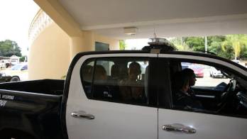 Legalizan aprehensión e imputan cargos a dos mujeres por homicidio de empresario