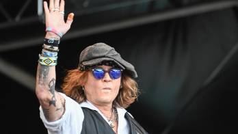 Johnny Depp vende sus creaciones artísticas por más de 3,5 millones de euros