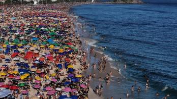 Turistas en los primeros diez meses de 2025, lo que anticipa una cifra esperanzadora para los “meses de sol y playa”