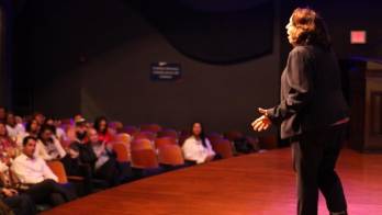 Si no enseñamos liderazgo, no estamos preparando bien a nuestros estudiantes