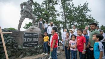 Develan monumento de cuerpo entero del general Omar Torrijos Herrera en Coclesito&nbsp;