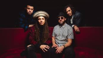 Making Movies: rock mestizo y político con la bendición de Rubén Blades