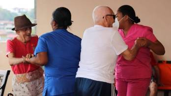 PN lleva alegría a los abuelitos del Hogar El Salvador&nbsp;